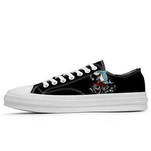Realza tu estilo con las zapatillas bajas de lona Shark para hombre y mujer