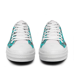 Resalta tu estilo con las zapatillas bajas de lona Skeleton para hombre y mujer