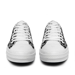 Resalta tu estilo con las zapatillas bajas de lona Fish para hombre y mujer