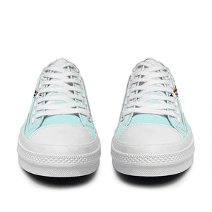 Realza tu estilo con las zapatillas bajas de lona Wolf para hombre y mujer