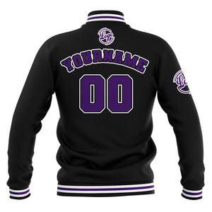 Chaquetas universitarias impermeables personalizadas en negro-morado y blanco con nombre-número y logotipo bordados