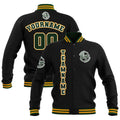Chaquetas universitarias impermeables personalizadas en negro-verde oscuro y amarillo con nombre-número y logotipo bordados a medida