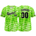 Camiseta de béisbol verde con dise?o personalizado estampado a todo color