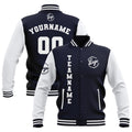 Chaquetas universitarias impermeables personalizadas en azul marino y blanco con nombre-número y logotipo bordados a medida