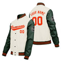 Chaquetas universitarias personalizadas en color crema & blanco y verde para hombres & mujeres y jóvenes & Chaquetas Letterman personalizadas