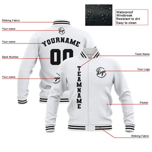 Chaquetas universitarias blancas impermeables personalizadas con nombre-número y logotipo bordados a medida