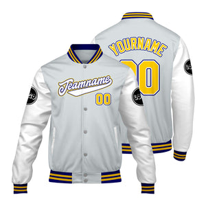 Chaquetas universitarias personalizadas en gris claro y blanco para hombres & mujeres y jóvenes & Chaquetas Letterman personalizadas