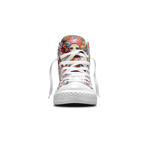 Whimsical Girl Sketch: Zapatillas unisex de media caña de lona -Adéntrate en un mundo mágico con estampados divertidos de chicas para hombres y mujeres