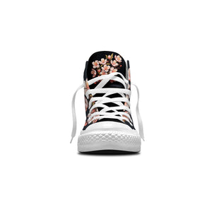 Floral Whispers: Zapatillas de lona de media caña para hombre y mujer -Déjese seducir por la serenidad de la naturaleza con estas zapatillas de lona de caña media con estampado de flores de ciruelo