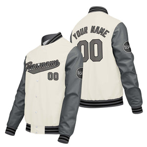 Chaquetas universitarias personalizadas en gris claro & crema y blanco para hombres & mujeres y jóvenes & Chaquetas Letterman personalizadas