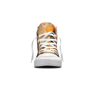 ¡Arriba-arriba y con estilo! Da rienda suelta a tu creatividad con estas zapatillas de lona de caña alta: moda unisex adornada con el cautivador y divertido estampado de lunares
