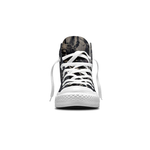 Estilo moderno con calaveras: súmate a la tendencia con zapatillas de lona de caña media y adopta un estilo único