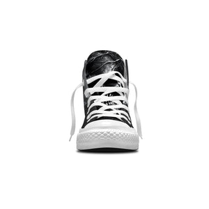 El encanto de la calavera se desata: Zapatillas de lona de media caña que resaltan la personalidad y muestran buen gusto por la moda