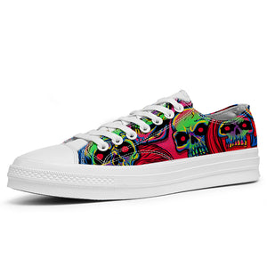 Resalta tu estilo con las zapatillas bajas de lona Skeleton para hombre y mujer