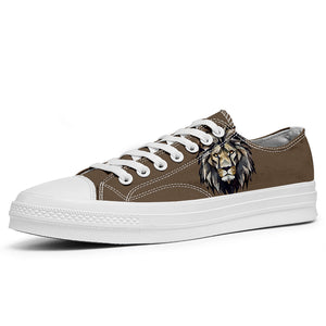 Resalta tu estilo con las zapatillas bajas de lona Lion para hombre y mujer