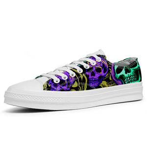 Resalta tu estilo con las zapatillas bajas de lona Skeleton para hombre y mujer
