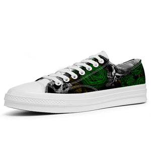 Resalta tu estilo con las zapatillas bajas de lona Skeleton para hombre y mujer