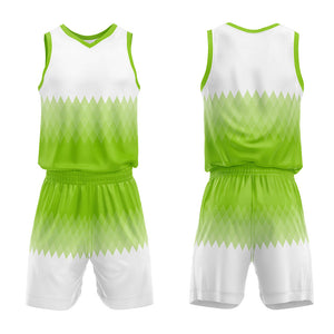 Uniforme de baloncesto personalizado verde y blanco con tu logotipo-nombre y número impresos