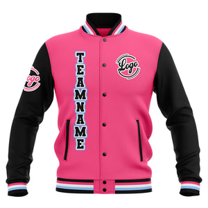 Chaquetas universitarias impermeables personalizadas en negro-rosa y azul claro con nombre-número y logotipo bordados