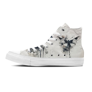 Elegancia efímera: Zapatillas de lona de media caña con estampado de libélula y tinta japonesa: Déjese cautivar por la serena belleza del arte de la tinta con cada paso