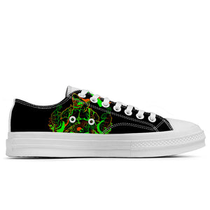 Realza tu estilo con las zapatillas bajas de lona Shark para hombre y mujer