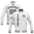 Chaquetas universitarias impermeables blancas y grises personalizadas con nombre-número y logotipo bordados a medida