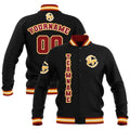 Chaquetas universitarias impermeables personalizadas en negro-rojo y amarillo con nombre-número y logotipo bordados