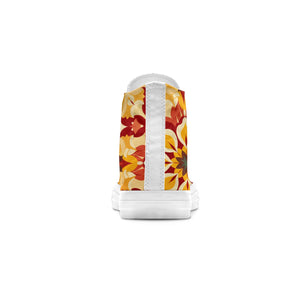 Recorre las calles con un estilo inigualable gracias a nuestras zapatillas de lona de corte medio-que presentan intrincados diseños de inspiración marroquí en una vibrante paleta de rojos-amarillos y verdes