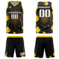 Uniforme de baloncesto amarillo con diseño geométrico personalizado-estampado con tu logotipo-nombre y número