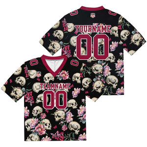 Camiseta de fútbol personalizada con nombre y número del equipo bordados y estampados en forma de calavera magenta