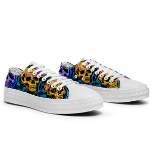 Resalta tu estilo con las zapatillas bajas de lona Skeleton para hombre y mujer
