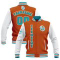 Chaquetas universitarias impermeables personalizadas en naranja-blanco y verde azulado con nombre-número y logotipo bordados a medida