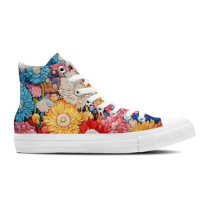 Floral Fusion: Zapatillas unisex de lona de media caña: Adéntrate en un mundo de crisantemos-una vibrante fusión de arte y moda para hombres y mujeres