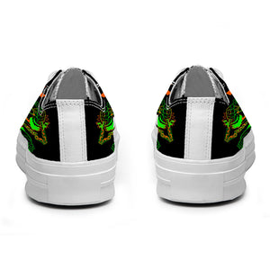 Realza tu estilo con las zapatillas bajas de lona Shark para hombre y mujer