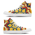 Serenata Azafrán: Baila a través de sueños marroquíes con zapatillas de lona de media caña-bañadas en rojos y amarillos