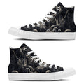 Estilo moderno con calaveras: súmate a la tendencia con zapatillas de lona de caña media y adopta un estilo único
