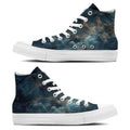 Bajo el dosel celestial: Zapatillas unisex de lona de media caña -Abraza la noche con el diseño Cielo de Medianoche