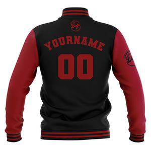 Chaquetas universitarias impermeables negras y rojas personalizadas con nombre-número y logotipo bordados a medida
