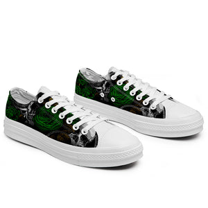Resalta tu estilo con las zapatillas bajas de lona Skeleton para hombre y mujer
