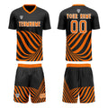 Conjunto personalizado de camiseta de uniforme negra y naranja para niños y adultos