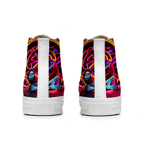Resalta tu estilo con las zapatillas de lona de caña media Skeleton para hombre y mujer