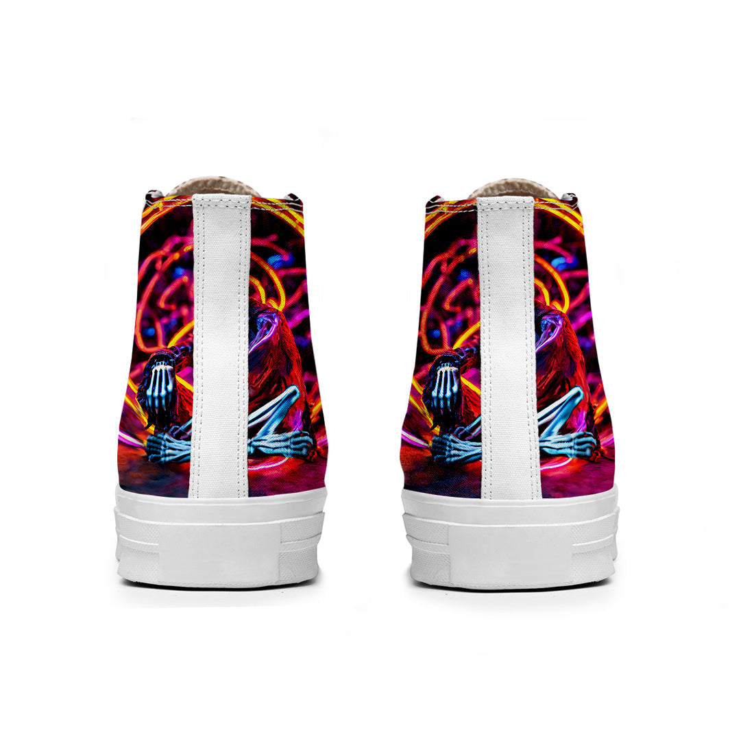 Resalta tu estilo con las zapatillas de lona de caña media Skeleton para hombre y mujer