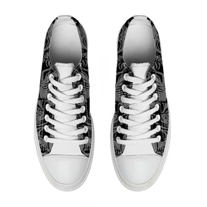 Resalta tu estilo con las zapatillas bajas de lona Skeleton para hombre y mujer