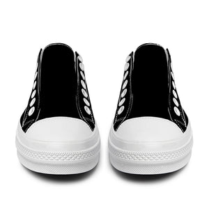 Realza tu estilo con las zapatillas bajas de lona Shark para hombre y mujer