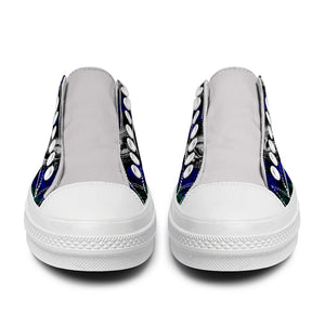Resalta tu estilo con las zapatillas bajas de lona Skeleton para hombre y mujer