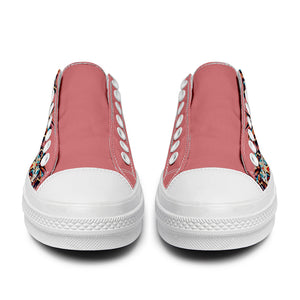 Resalta tu estilo con las zapatillas bajas de lona Lion para hombre y mujer